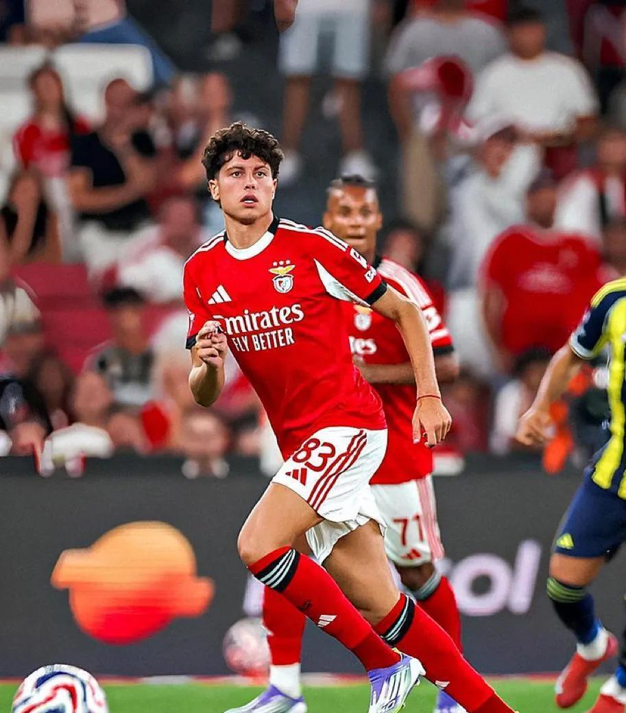 关于本菲卡赛前迎来里程碑,志在英超名次提升,媒体盛赞,赛程密集仍需轮换的信息 关于本菲卡赛前迎来里程碑,志在英超名次提升,媒体盛赞,赛程密集仍需轮换的信息